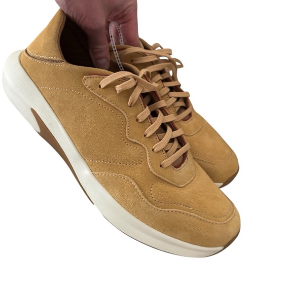 OluKai Koheo Convertible Leather Sneaker Shoe Men’s Size 10.5 Golden Sand New